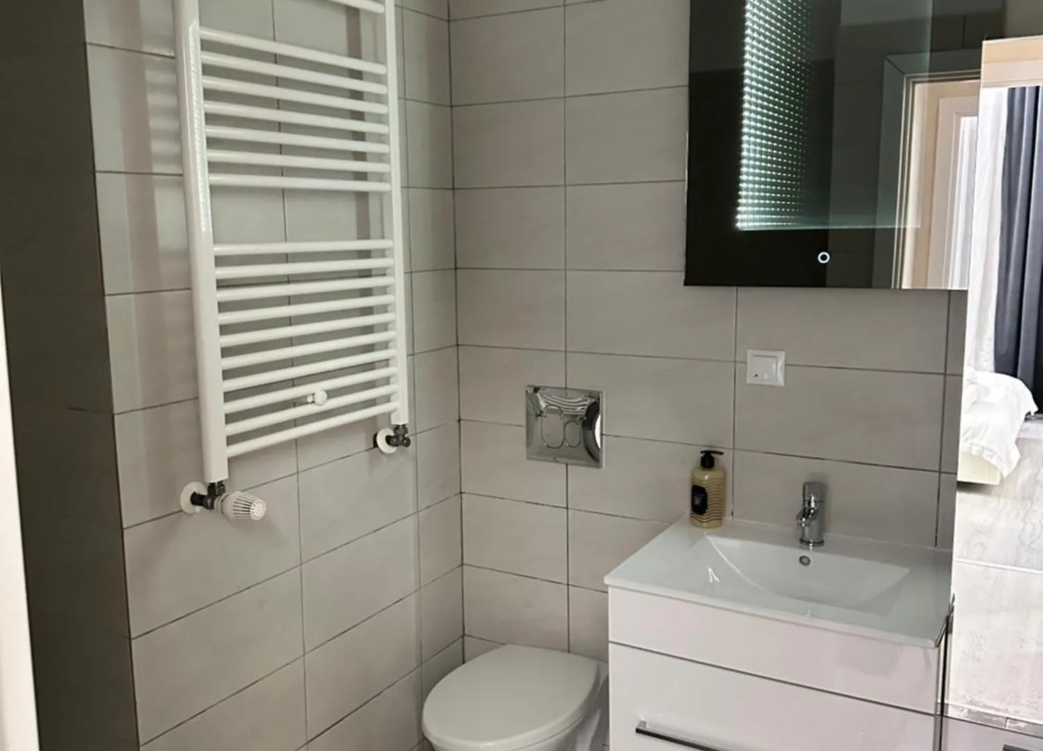 Apartament Lux - Mihai Bravu Bucureşti
