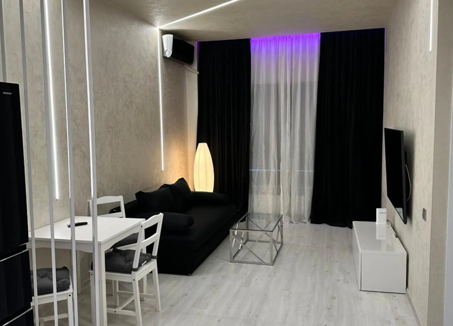 アパート Apartament Lux - Mihai Bravu ブカレスト